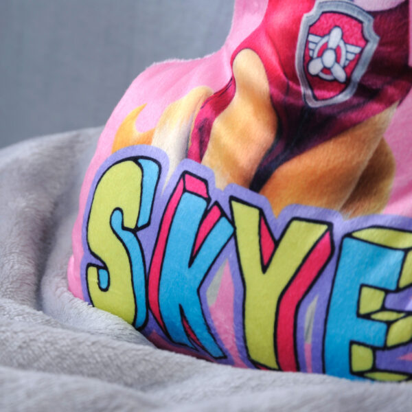 Paw Patrol Kissen – Skye Nahaufnahme Schrift