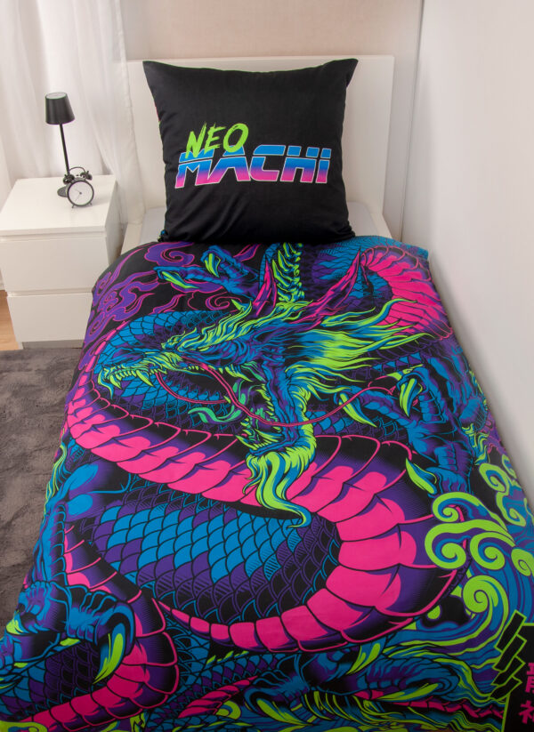 Neomachi Bettwäsche Drache auf weißem Bett