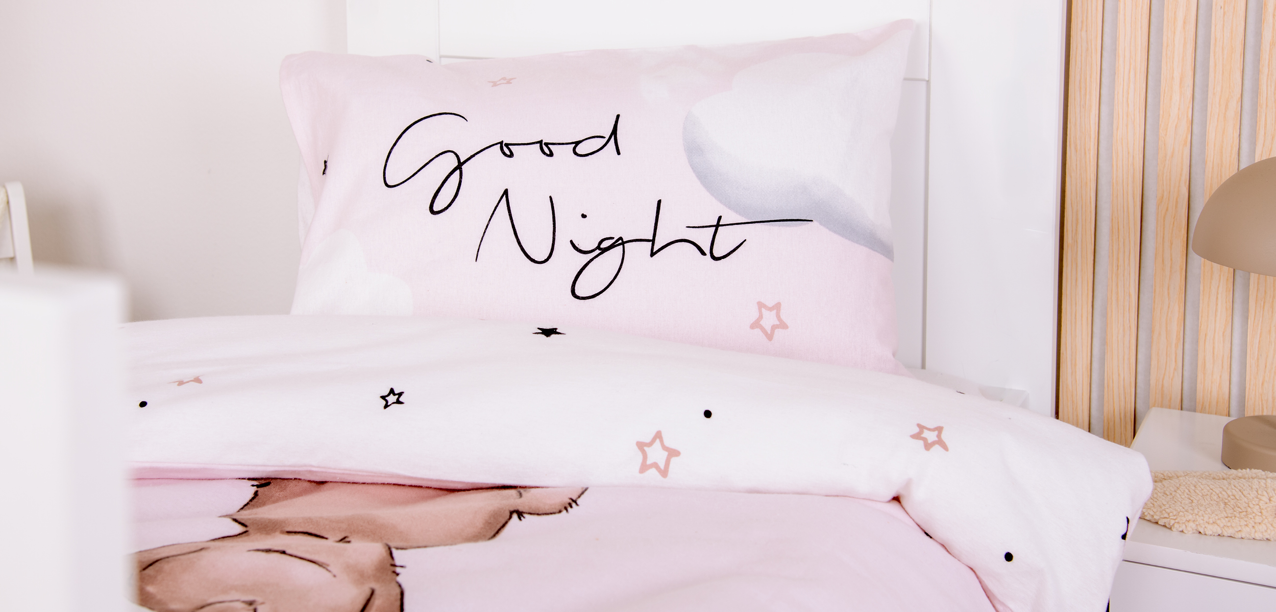 Nahaufnahme einer Mädchen Babybettwäsche